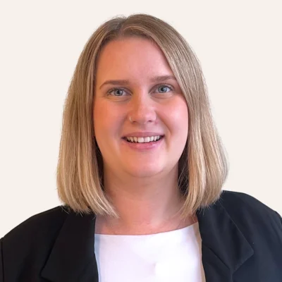 Porträttbild på Linnéa Bengtsson, samordnare för KYHs jämställdhetsgrupp.