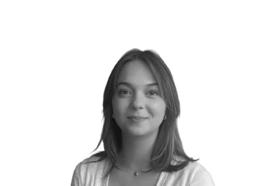 Porträttbild av Amanda Weijmers som arbetar som antagningsstöd på KYH.